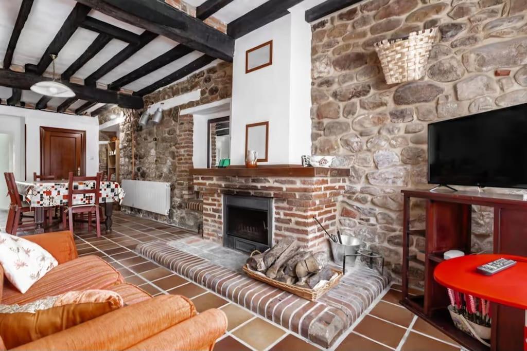 La Jomeruca ,Espaciosa Casa Rural Cerca De Playa Y Montana Carranceja Buitenkant foto